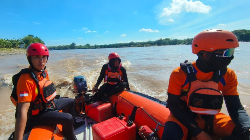 Tim SAR Gabungan Temukan Remaja Tenggelam di Bendungan Gerak Lamongan