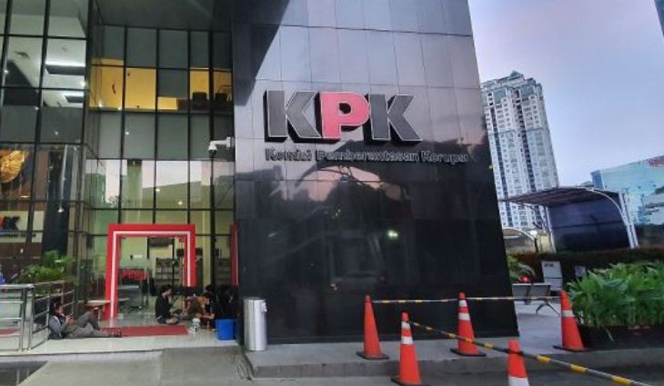 Khofifah Bakal Jadi Saksi Sidang Suap Dana Hibah Jatim