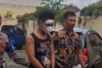 Perampas HP Berhasil Ditangkap dan Dihajar Massa Terekam CCTV