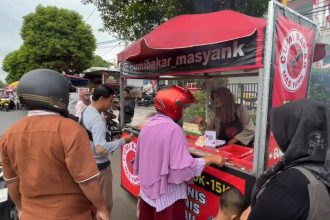 Cumi Bakar Jadi Primadona, Pasar Takjil Tuban Padat Pembeli