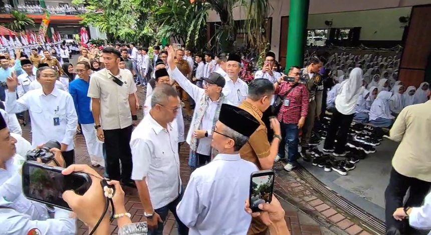 Kunjungan Kerja di Malang, Menko Pangan Temukan MAN 2 Belum Terima MBG