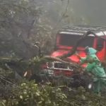 Hujan Deras Picu Longsor di Wonokitri Tosari, Tujuh Motor Tertimbun dan Akses Bromo Terganggu