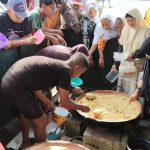 Tradisi Bubur Suro Sunan Bonang, Takjil Gratis Khas Tuban yang Selalu Dinanti Saat Ramadan