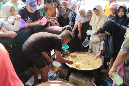 Tradisi Bubur Suro Sunan Bonang, Takjil Gratis Khas Tuban yang Selalu Dinanti Saat Ramadan