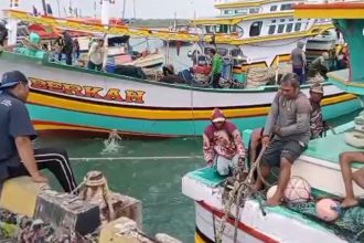 Sepekan Solar Langka, Nelayan tak melaut, keluhkan kuota BBM untuk laut