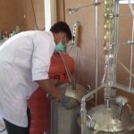 Berawal Dari Banyaknya tanaman Serai di wilayah Sekolah, siswa SMK di Bangkalan kembangkan berbagai produk pewangi dari serai berkonomis tinggi.