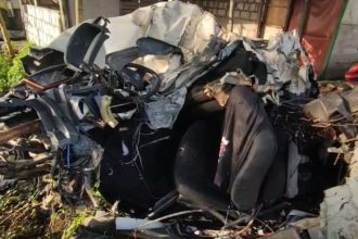 Viral Terekam CCTV, Mobil Tertabrak Kereta Api di Lamongan, 1 Tewas 1 Luka Berat