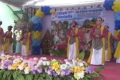 Memukau, Siswa Tunarungu SLB-B Negeri Tulungagung Pentaskan Beragam Tarian