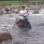 Jembatan Hanyut Diterjang Banjir, Akses Warga Terisolir