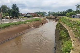 Balita Ditemukan Meninggal di Sungai Petung, Diduga Terpeleset Saat Bermain