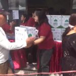 Ribuan Warga Antre Dapatkan Bingkisan Lebaran dari GBI Rock Tulungagung