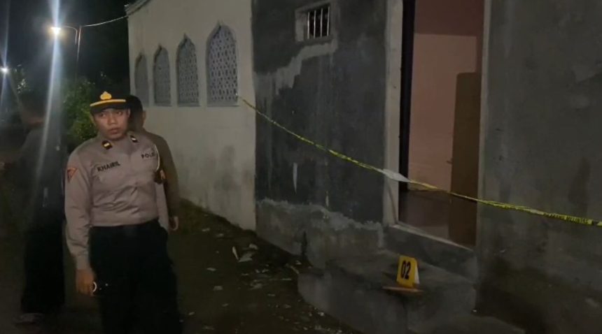 Petasan Meledak Hancurkan Mushola, Dua Pelajar Dilarikan ke Rumah Sakit