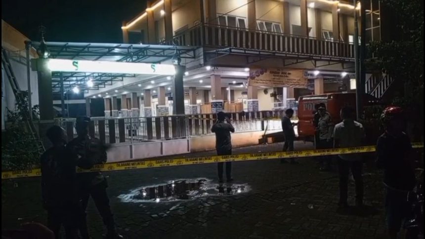 Ledakan di Masjid, Jemaah Salat Tarawih Berhamburan