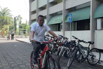 Hemat Energi Imbas Konflik Timur Tengah, Pemkab Bangkalan Wajibkan ASN Gunakan Sepeda Ontel di Hari Tertentu