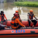 Diduga Alami Gangguan Jiwa, Seorang Ibu Ajak Anak Lompat ke Sungai