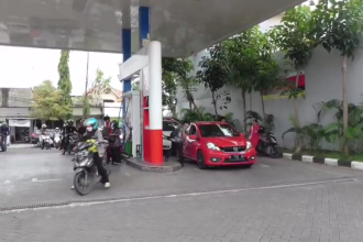 Warga Lamongan Keluhkan Pembatasan BBM 50 Liter per Hari, SPBU Belum Terima Surat Edaran