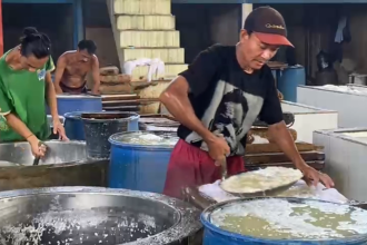 Harga Plastik dan Kedelai Naik, Perajin Tahu di Jombang Kelimpungan