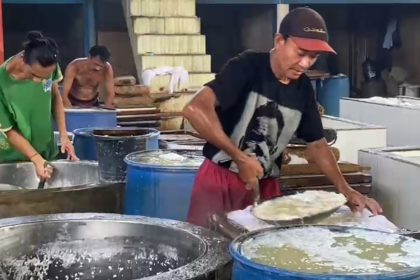 Harga Plastik dan Kedelai Naik, Perajin Tahu di Jombang Kelimpungan