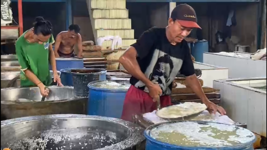 Harga Plastik dan Kedelai Naik, Perajin Tahu di Jombang Kelimpungan