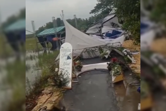 Detik-Detik Tenda Pernikahan Ambruk di Tuban Viral, Netizen Ramai Kaitkan “Doa Mantan”