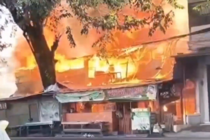 Diduga Korsleting Listrik, Warung Kopi dan Rumah di Pasuruan Ludes Terbakar
