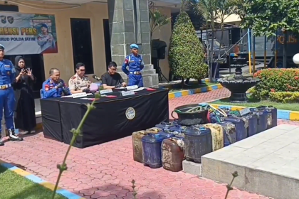 Polisi Gagalkan Penyelundupan Solar Bersubsidi di Tanjung Perak, Satu Tersangka Diamankan