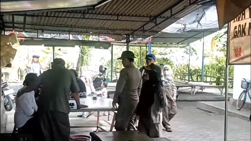 Satpol PP Kota Pasuruan Razia ASN Keluar Saat Jam Kerja, Sejumlah Pegawai Terjaring