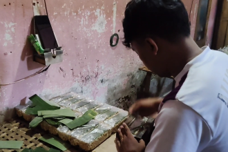 Harga Kedelai dan Plastik Naik, Perajin Tempe di Tuban Kecilkan Ukuran Produk