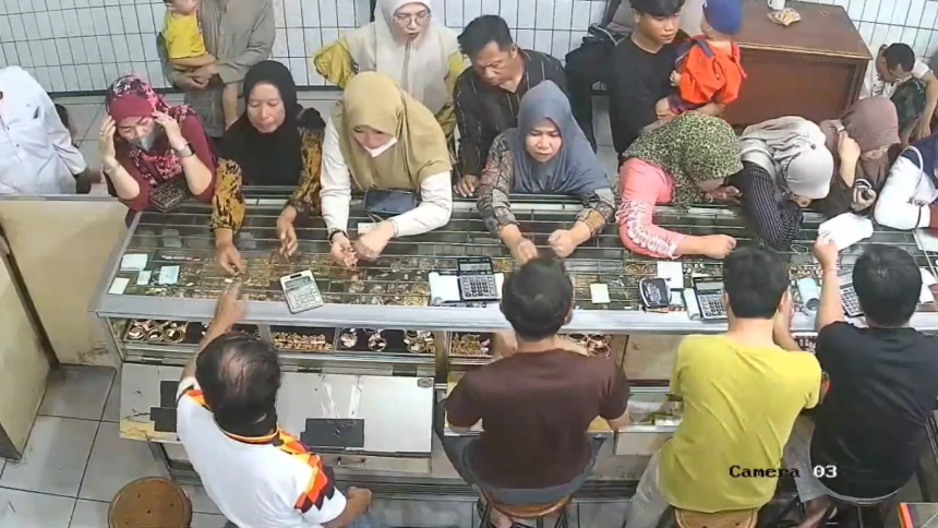 Ibu dan Anak Spesialis Pencuri Emas Antarprovinsi Ditangkap